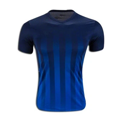 เสื้อฟุตบอลลายทางสั่งทำพิเศษ